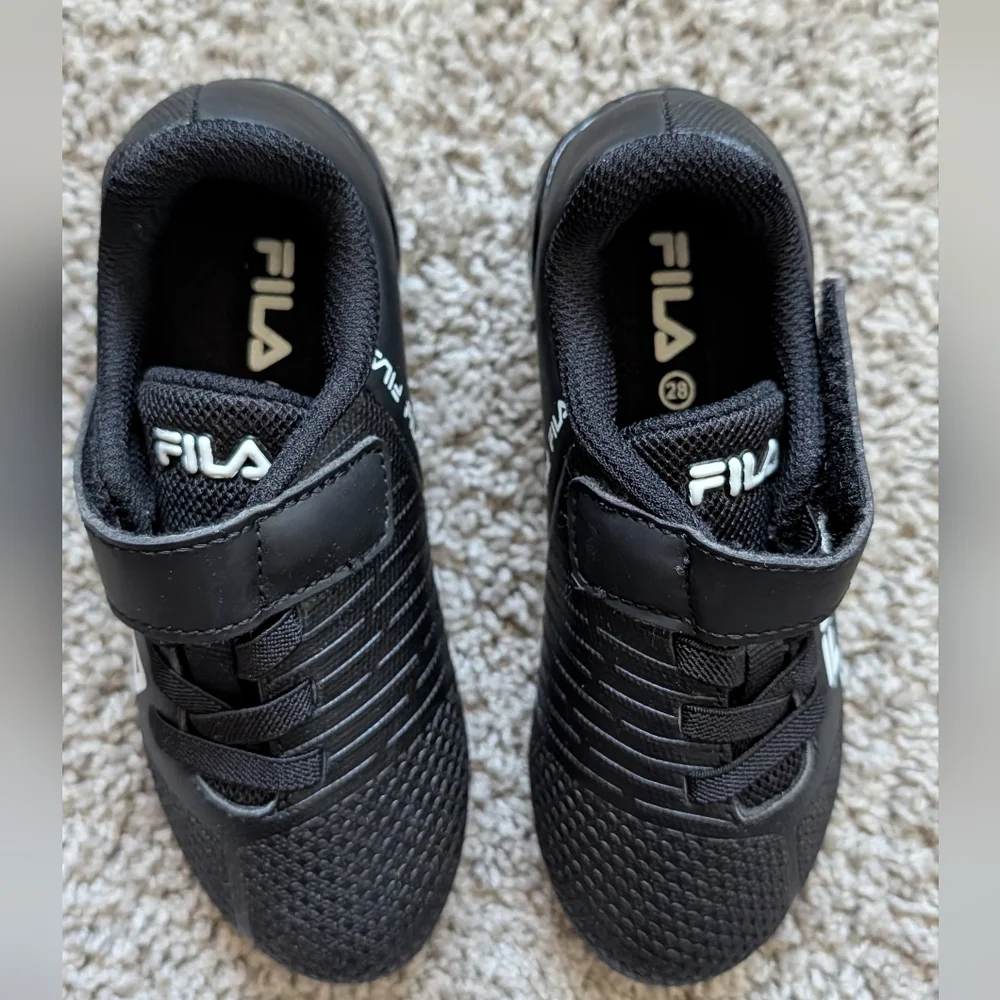 Fila Kids Black Soccer Cleats